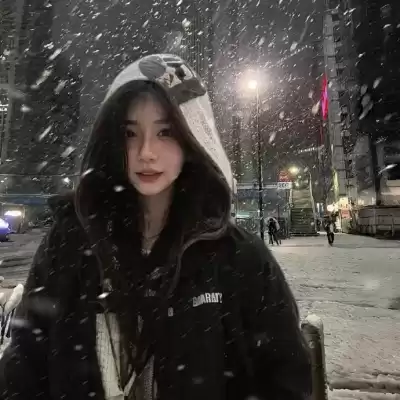 秦明凝